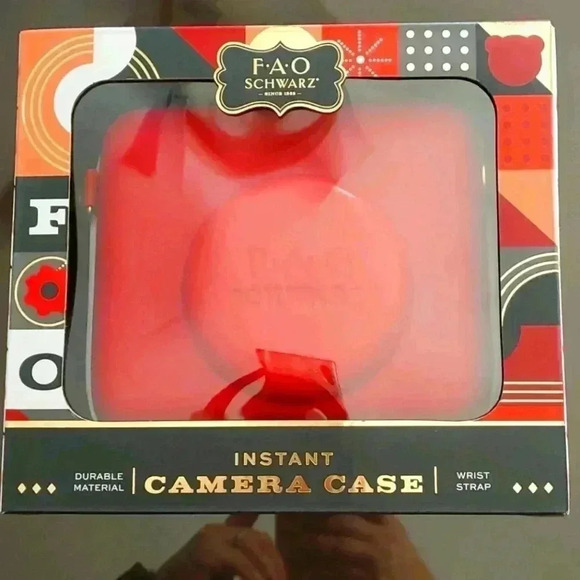 F.A.O SCHWARTZ CAMERA CASE - Picture 1 of 2
